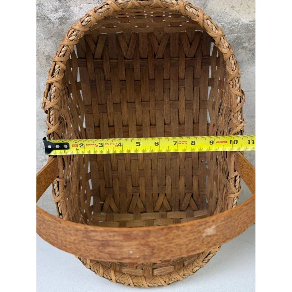 Vintage 1970-1980’s Woven Rustic Wicker Market Basket Large Oval Single Handle